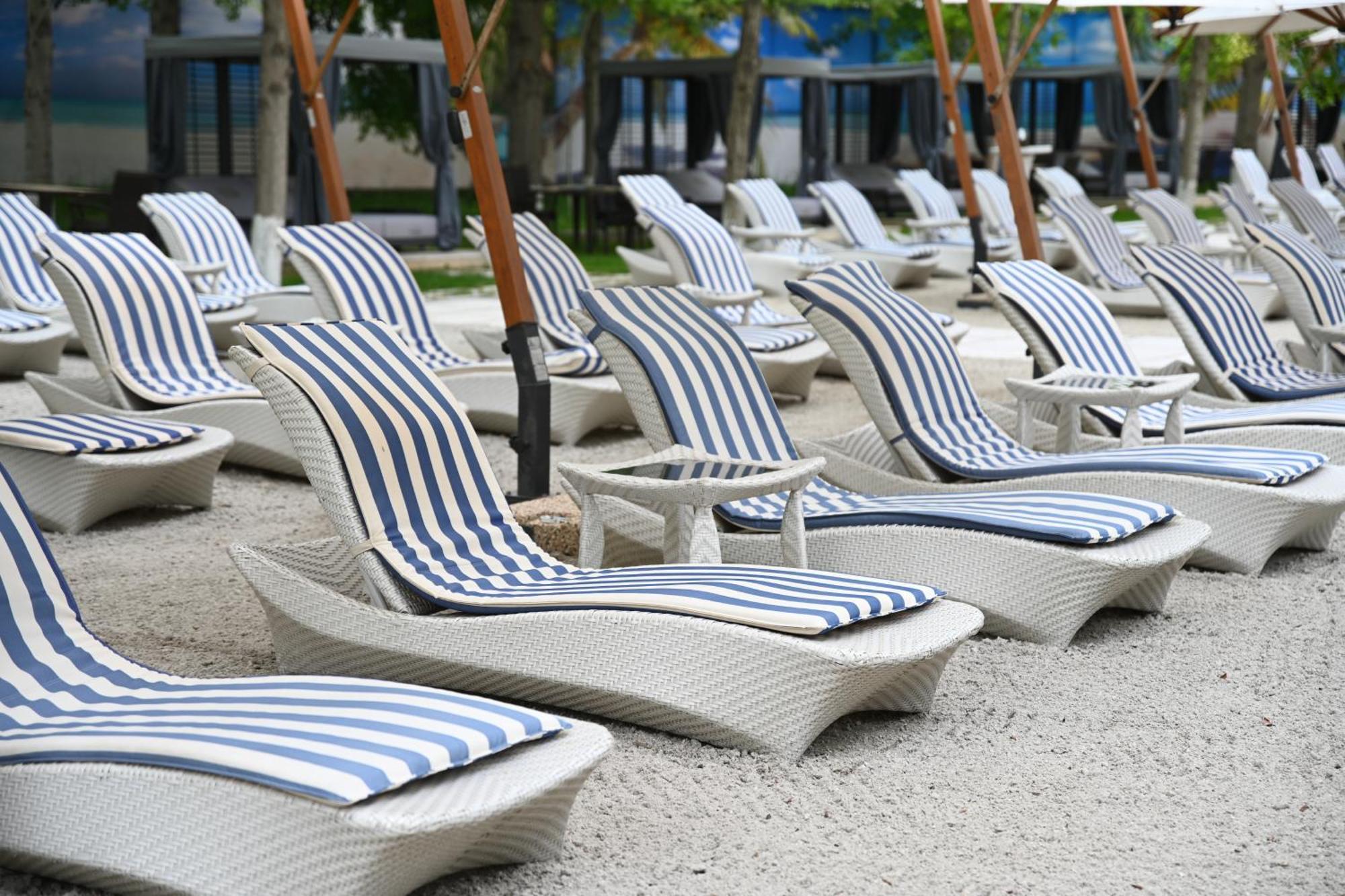 Multi Grand Hotel Ptghni Exterior foto